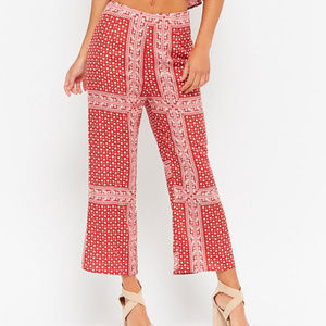 Ornate Bandana Print Ankle Pants